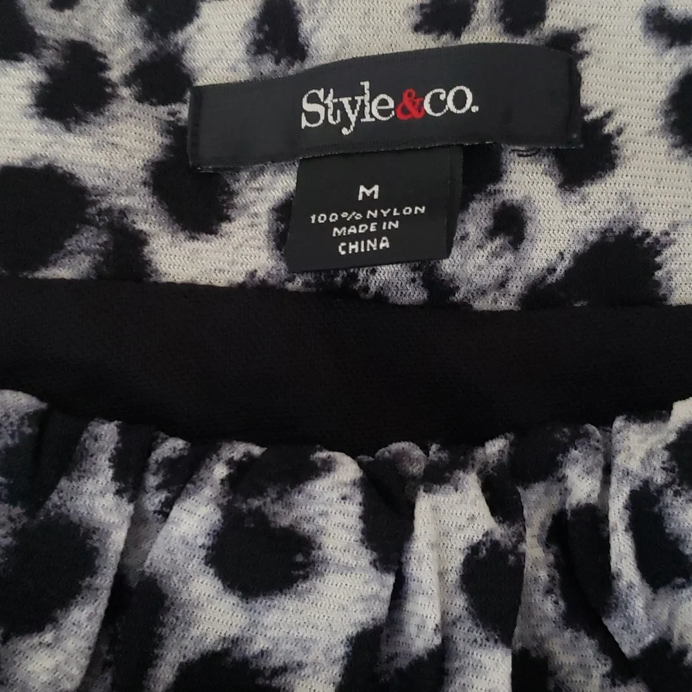 Style & Co - Picture 2 of 2